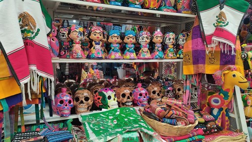 Mercado de artesanias CDMX la ciudadela